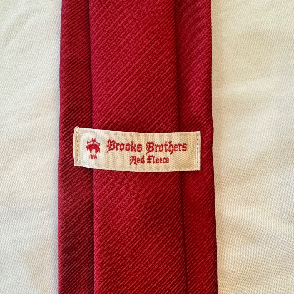 Brooks Brothers Red Fleece necktie